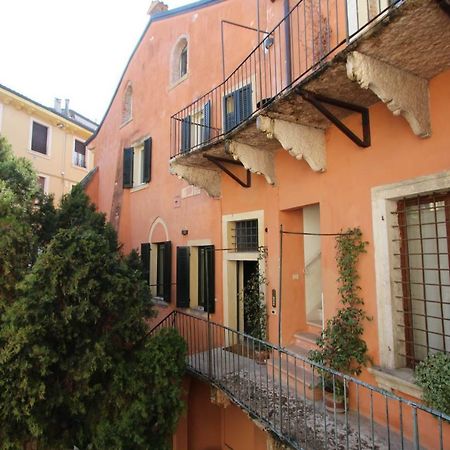 Cortiletto Apartment Verona Bagian luar foto